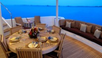ARMS REACH - Aft Deck